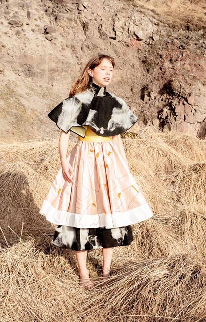 En su colección Mummies SS17 rindió tributo a las mujeres, con sus cicatrices y huellas.