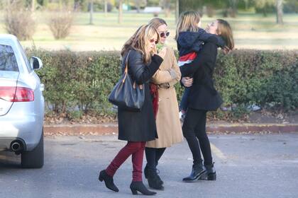 Las hermanas Fernández Rousse se mostraron muy unidas en el doloroso momento