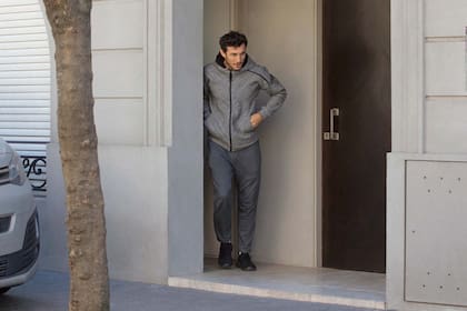 El miércoles 22, a las 10.45,Pico pasó a visitar a su ¿novia? por su nueva casa. Después de una hora y media se retiró por una puerta secundaria.