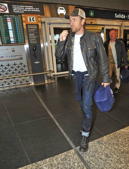 El viernes 30, tan sólo 24 horas después de aterrizar en suelo porteño, McGregor voló a la ciudad austral para arrancar con su periplo