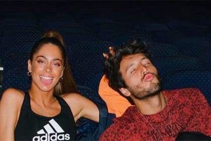 Tini Stoessel y Sebastián Yatra