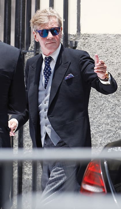 El príncipe Ernesto de Hannover, jefe de la depuesta Casa Real, sostiene que la venta del castillo realizada por su heredero es "ilegal"