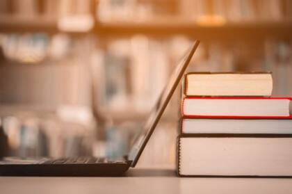 Familiarízate con las nuevas tecnologías y aplicaciones para que desarrolles más destrezas competitivas.