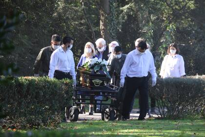 Sus hermanos, sus hijos y su expesosa fueron las únicas personas que estuvieron presentes en el Memorial de Pilar