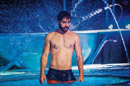 En el momento del shooting fotogrfico an no haban hecho su debut en la pista pero ya se preparaban para la segunda disciplina, el aquadance.