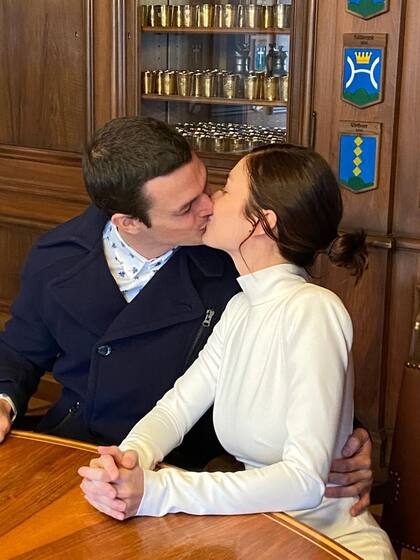 Tras su enlace civil, la pareja hoy pone su energía en definir los últimos detalles de su boda en nuestro país, que tendrá lugar el próximo 23 de abril en Pilar.