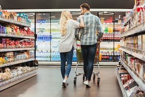 La conoció en el supermercado, ella lo alcanzó hasta su casa y algo inesperado sucedió en el camino: “¿Podré volver a verte?”