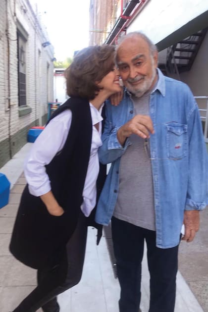 “De chica yo no decía que era hija de Pepe Novoa para poder ganarme un lugar por mí misma y hoy, en mi madurez, estoy orgullosa de decir que es mi papá y que, gracias a él, heredé esta profesión”