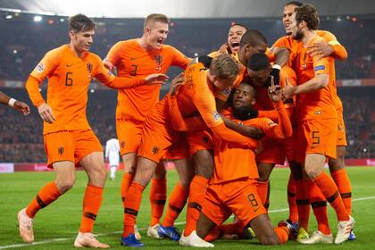Holanda le ganó a Francia de local.