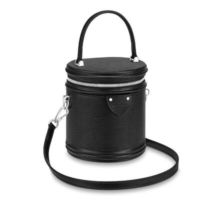 La cartera Louis Vuitton, modelo Cannes, que us Brigitte Trogneux en Casa de Gobierno, se vende online por 1980 euros.