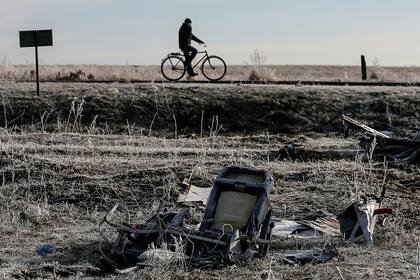 Los investigadores identificaron como sospechosos a los rusos Serguéi Dubinski, Igor Girkin y Oleg Pulatov, y al ucraniano Leonid Karchenko. Los cuatro fueron procesados por asesinato