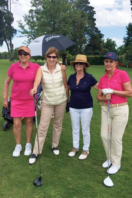 Cada año, Silvia jugaba con Martainés Lascano de Bagnardi la Copa Gaseb, en memoria de Edu Bagnardi, un torneo de golf con fines solidarios.