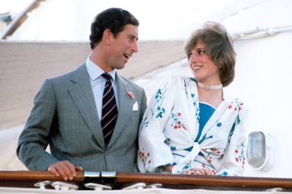 Los recién casados desembarcan en Gibraltar, donde hicieron una escala técnica de sólo 105 minutos.