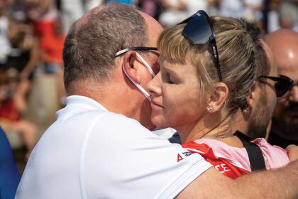 El beso con el que el príncipe despidió a su mujer