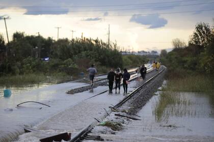 a Zárate Ruta 6 cortada por inundación, el fin de semana pasado