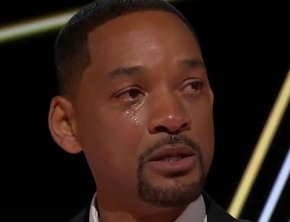 04/04/2022 El bofetón de los Oscar pasa factura a Will Smith: Canceladas dos de sus próximas películas.  La Academia de Hollywood ha decidido este viernes expulsar al actor Will Smith y prohibir que acuda en los próximos diez años a los ceremonia de los Oscar y cualquier otro evento de la institución después de la bofetada que soltó al humorista Chris Rock en la última edición por bromear sobre la alopecia que sufre su mujer.  POLITICA CULTURA BACKGRID / BACKGRID UK / CONTACTOPHOTO