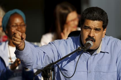 08/03/2016 El presidente venezolano, Nicolás Maduro, ha hecho un llamamiento a una "gran movilización" entre el 16 y el 18 de marzo para rechazar la orden ejecutiva del presidente estadounidense, Barack Obama, que considera a Venezuela una amenaza para su país. Este mismo sábado se ha convocado una concentración de la oposición para exigir la renuncia de Maduro como presidente POLITICA SUDAMÉRICA VENEZUELA CARLOS GARCIA RAWLINS / REUTE
