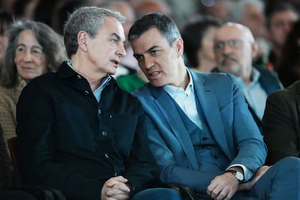 09/03/2024 José Luis Rodríguez Zapatero y Pedro Sánchez POLITICA ESPAÑA EUROPA PAÍS VASCO H.BILBAO.EUROPA PRESS