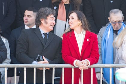 09/07/2024 El presidente de Argentina, Javier Milei, y la vicepresidenta argentina, Victoria Villarruel, durante un acto en Buenos Aires POLITICA Sebastián Hipperdinger