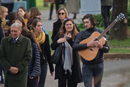 David Lacroze, amigo íntimo del padre de Máxima, se unió al cortejo.