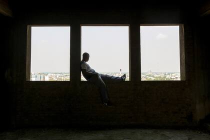 1 de febrero, 2018 – Julio Ceballos vivió toda su vida en el Elefante Blanco. Siempre le encantó la vista desde arriba.