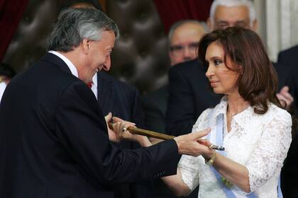El 10 de Diciembre de 2007, el traspaso de mando de Néstor Kirchner a su esposa Cristina