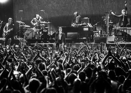 10 de octubre de 2018. Nick Cave and The Bad Seeds volvieron a tocar en Buenos Aires luego de dos décadas y dieron un recital arrollador en el Estadio Malvinas Argentinas