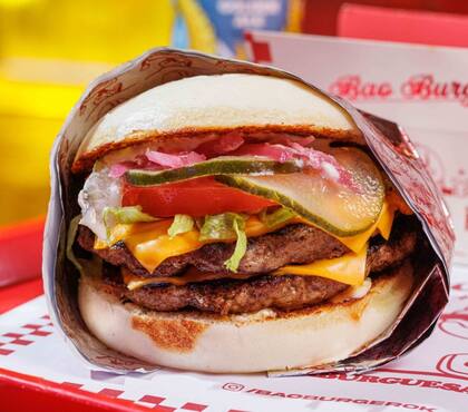 10 hamburguesas en combos a 12.000 pesos