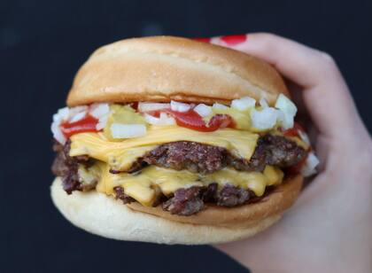 10 hamburguesas en combos a 12.000 pesos