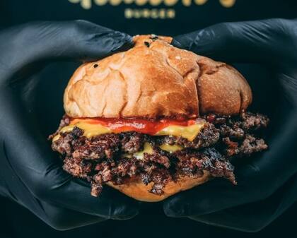 10 hamburguesas en combos a 12.000 pesos