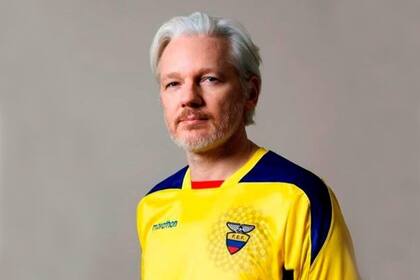 El ministro del Interior británico aprueba la extradición de Assange a EEUU por falta de la decisión judicial