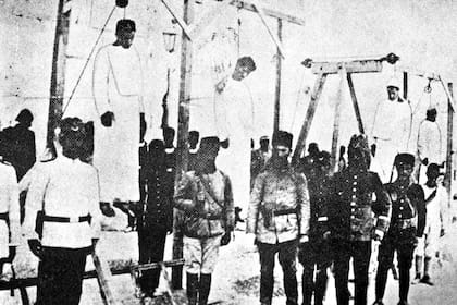 El genocidio armenio fue llevado adelante por los nacionalistas otomanos conocidos como "Jóvenes Turcos"