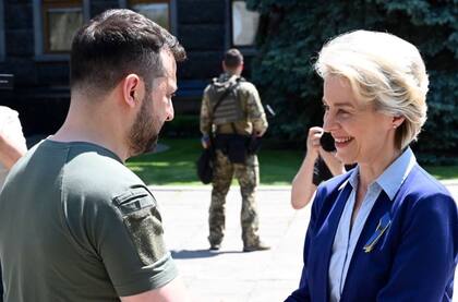 11/06/2022 El presidente de Ucrania, Volodimir Zelenski, y la presidenta de la Comisión Europea, Ursula von der Leyen POLITICA EUROPA UCRANIA INTERNACIONAL TWITTER / URSULA VON DER LEYEN