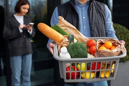 12 estados firmaron exenciones para limitar la compra de ciertos alimentos bajo SNAP