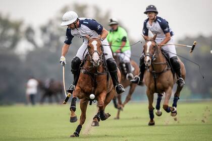 La Dolfina consiguió un cómodo triunfo; ya tiene un lugar en las semifinales de Hurlingham