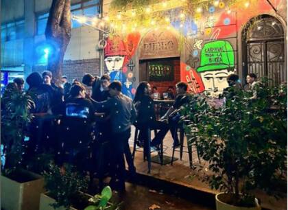 14 barrios festejan hoy "La noche de las cervecerías"