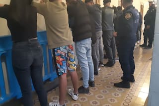 Córdoba: 16 menores fueron detenidos, uno de ellos estaba armado