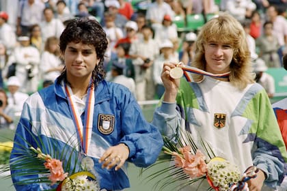 17) Los Juegos Olímpicos de Seúl 1988 representaron una gran experiencia de vida para Gaby. Obtuvo la medalla plateada, tras perder con Steffi Graf la final por 6-3 y 6-3.