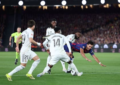 17 minutos del primer tiempo y otro gol para el recuerdo para el equipo culé. Tanto de Ferran Torres.