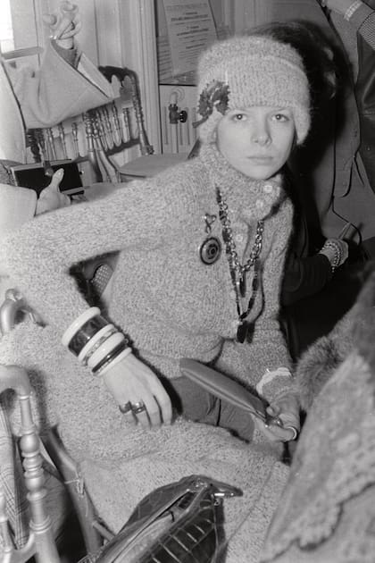 1973. Anna en el desfile de la colección primavera de Alta Costura de Marc Bohan para Dior, en París.