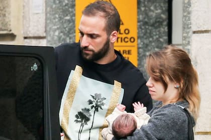 La diseñadora y el delantero se conocieron en España, cuando "Pipita" jugaba en el Real Madrid.