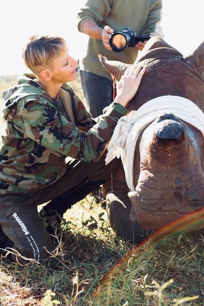 20 de mayo. Charlene sorprendió con unas impactantes imágenes en su campaña para salvar a los rinocerontes. Fue entonces cuando contrajo una infección respiratoria. 