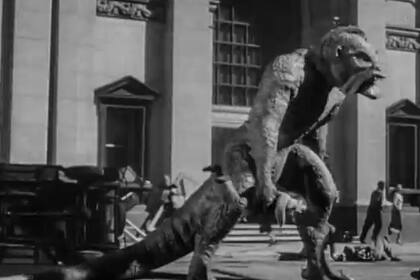 A 20 millones de millas de la Tierra (1957)