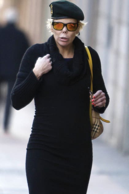 2013. Total black y boina de inspiración marine para un paseo por Madrid.