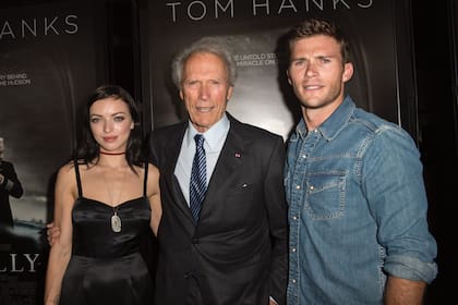 2016. Junto
a su padre, Clint Eastwood, y su hermana
Francesca. Tiene seis hermanos más: Laurie,
Kimber Lynn, Kyle, Alison, Kathryn y Morgan