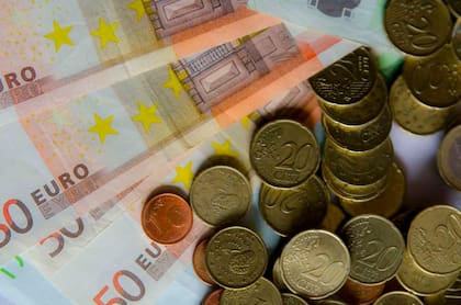 21/04/2016 Monedas, moneda, billete, billetes,euro ,euros, capital, efectivo, metálico, riqueza EUROPA ESPAÑA ECONOMIA