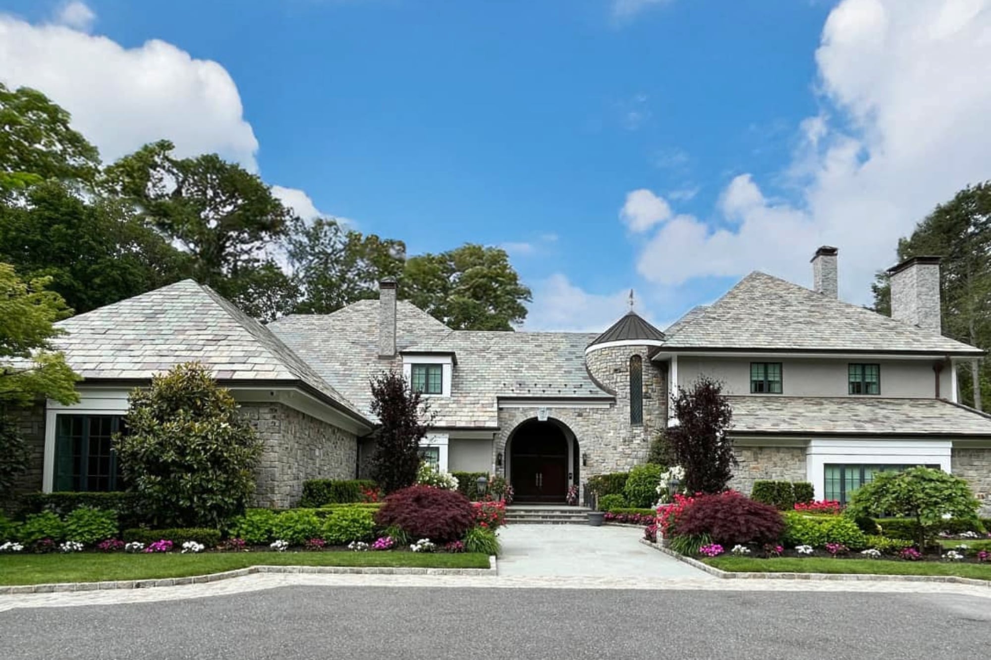 Venden en 6,9 millones la casa en Long Island donde vivió el “Lobo de Wall Street”
