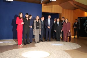 La Reina Letizia visita la exposición del artista Juan Zamora en la Fundació Sorigué en Lleida