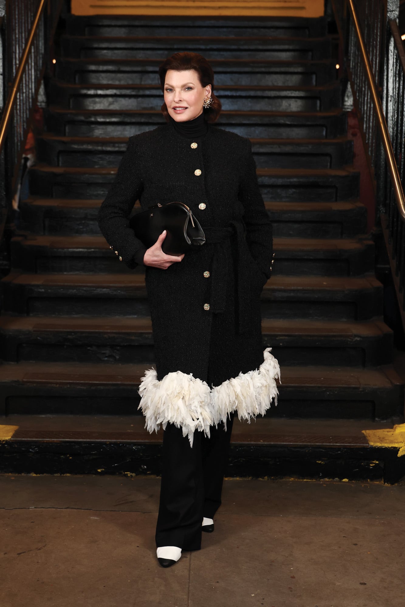 La supermodelo Linda Evangelista aplaudió a las modelos que salieron de una formación real y recorrieron el andén