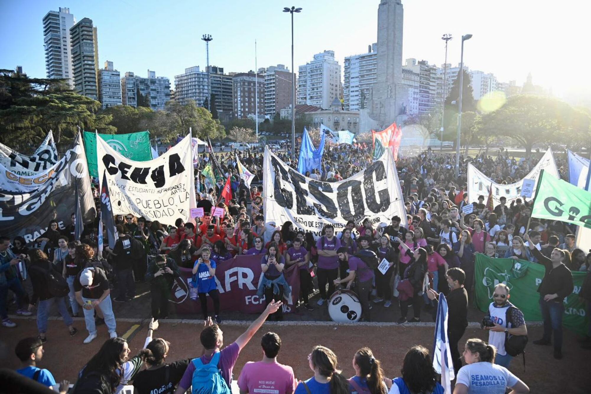 Marcha universitaria en Rosario: a qué hora es y dónde son los puntos de encuentro